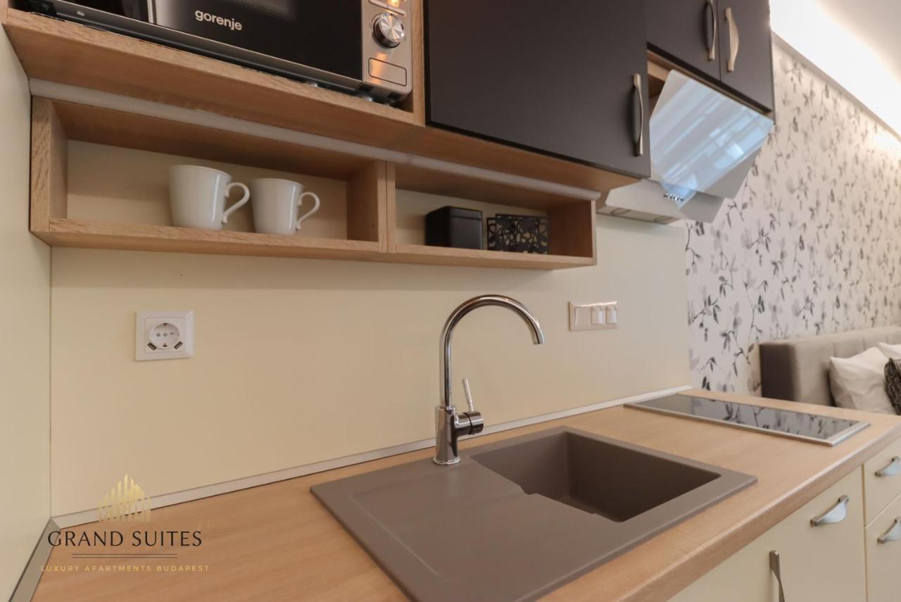 Grand Suites Central บูดาเปสต์ ภายนอก รูปภาพ