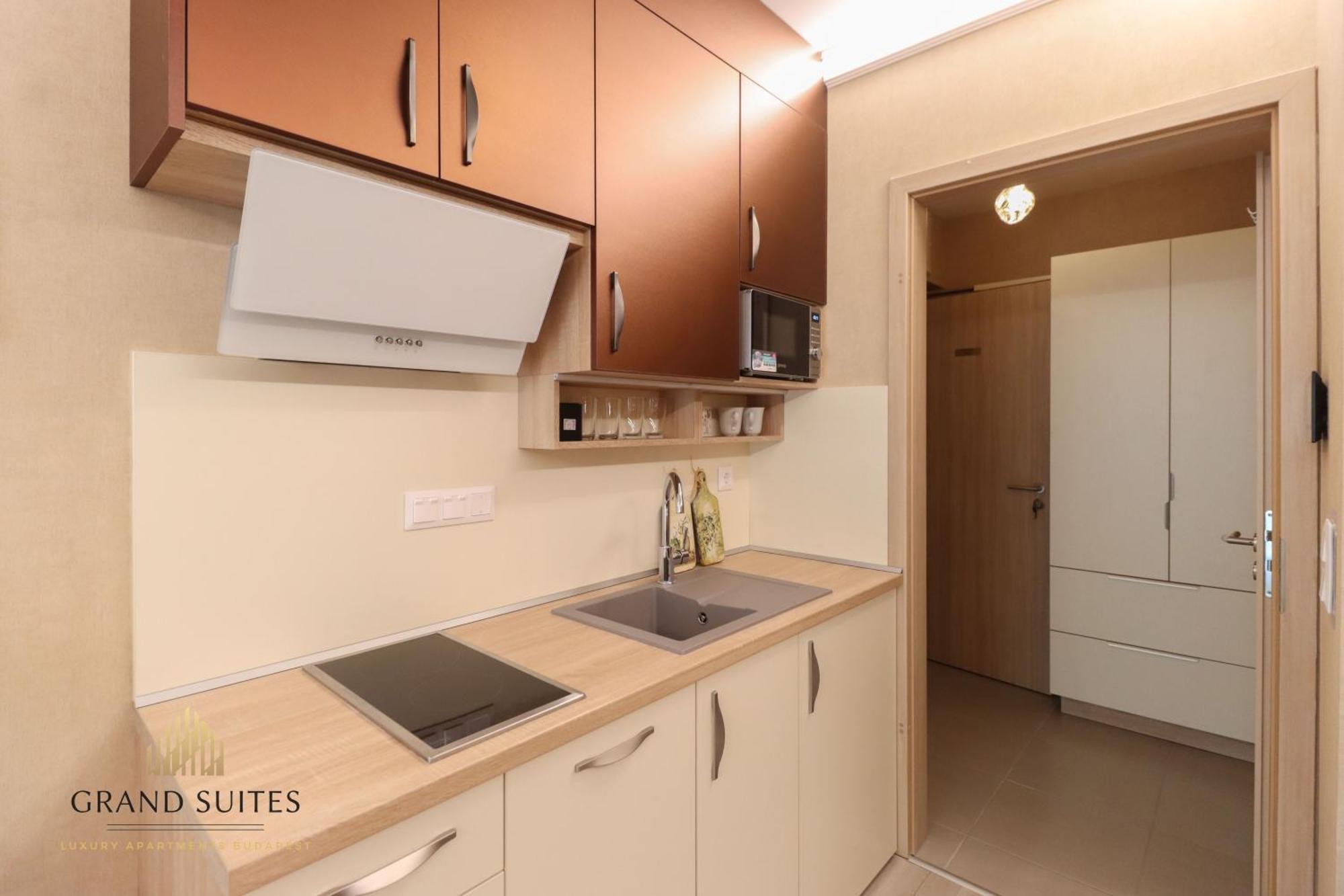 Grand Suites Central บูดาเปสต์ ภายนอก รูปภาพ