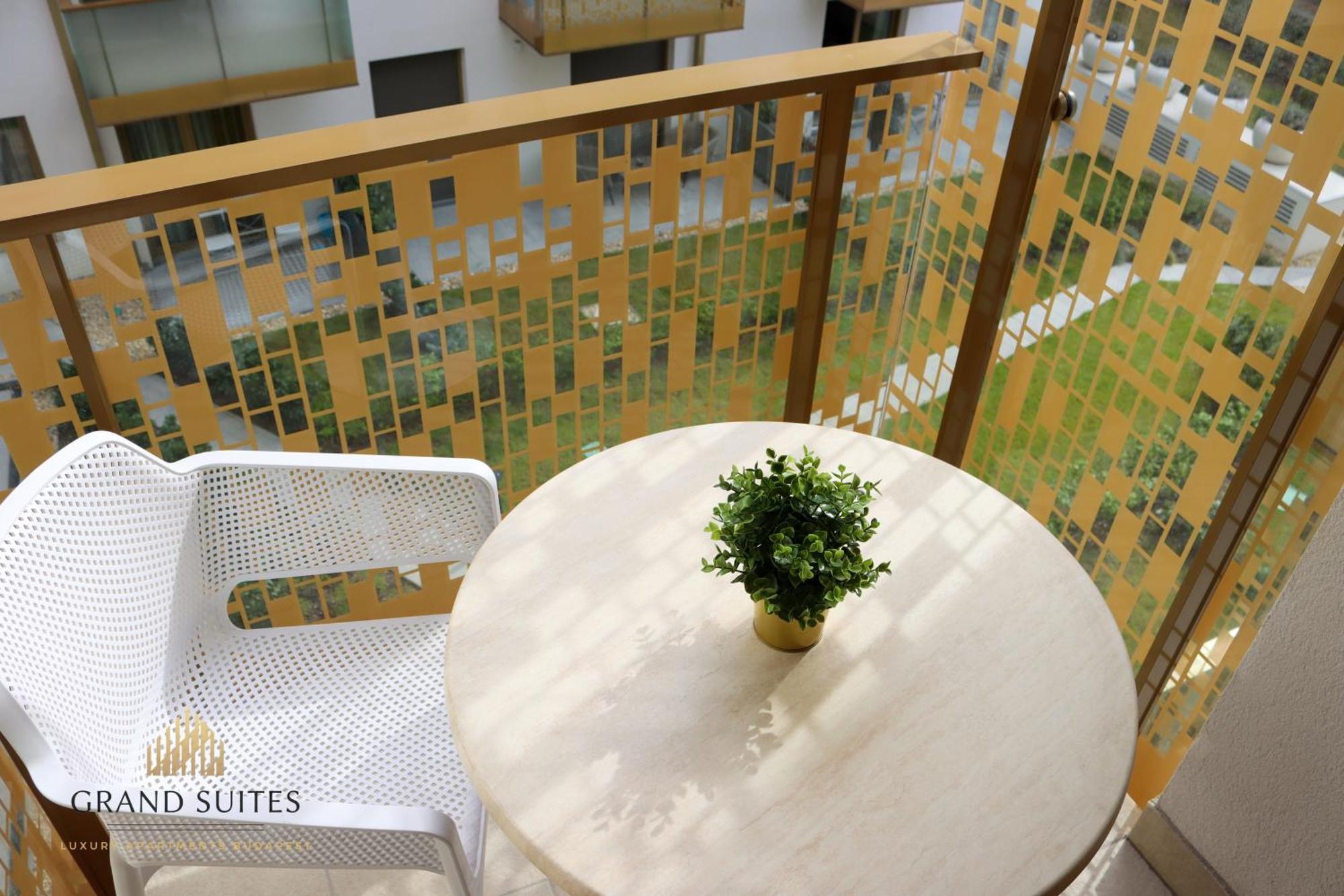 Grand Suites Central บูดาเปสต์ ภายนอก รูปภาพ